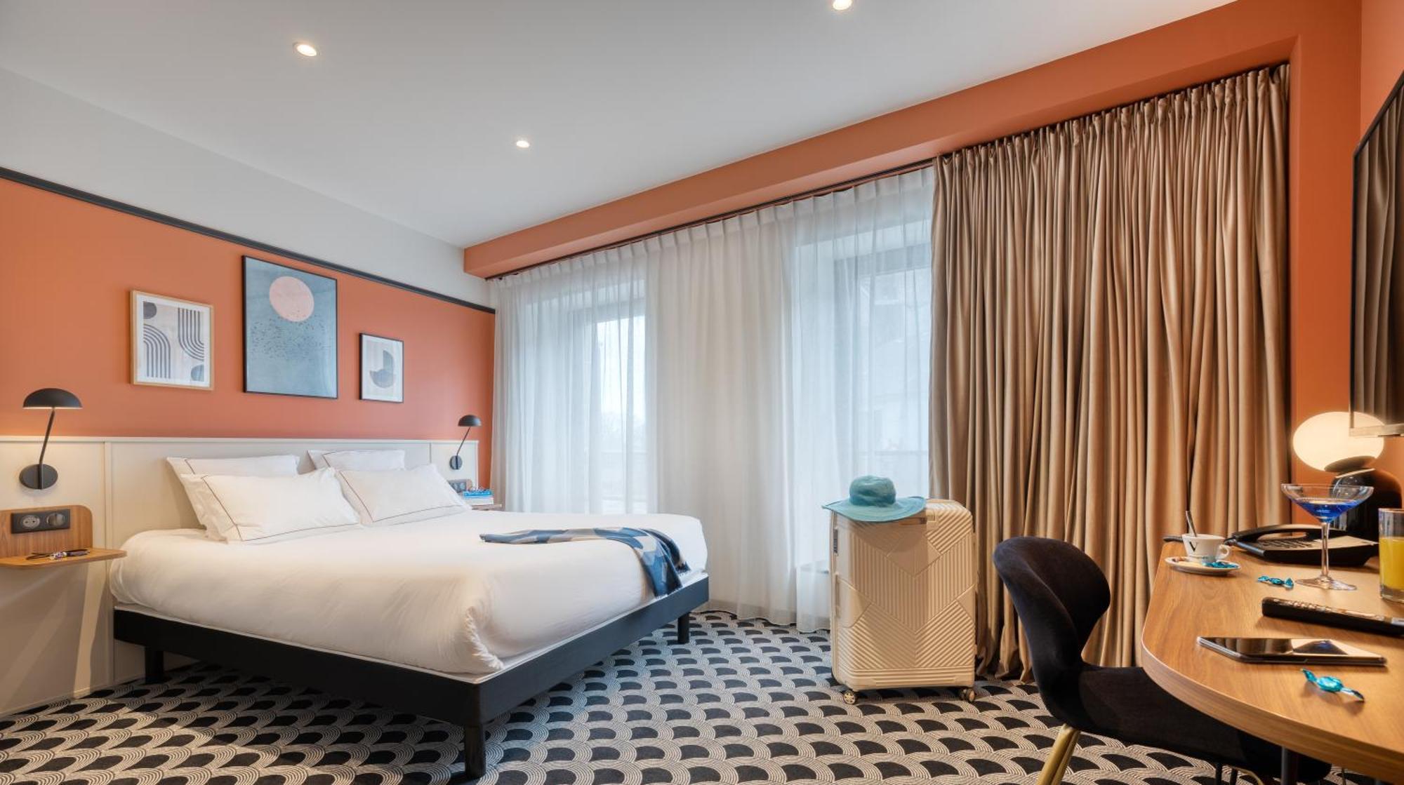 Brit Hotel Les Voyageurs ルデアック エクステリア 写真
