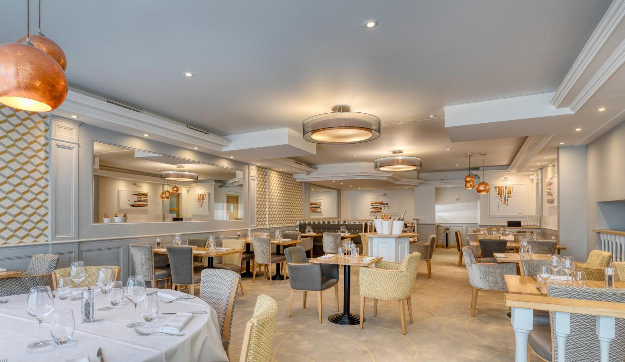 Brit Hotel Les Voyageurs ルデアック エクステリア 写真