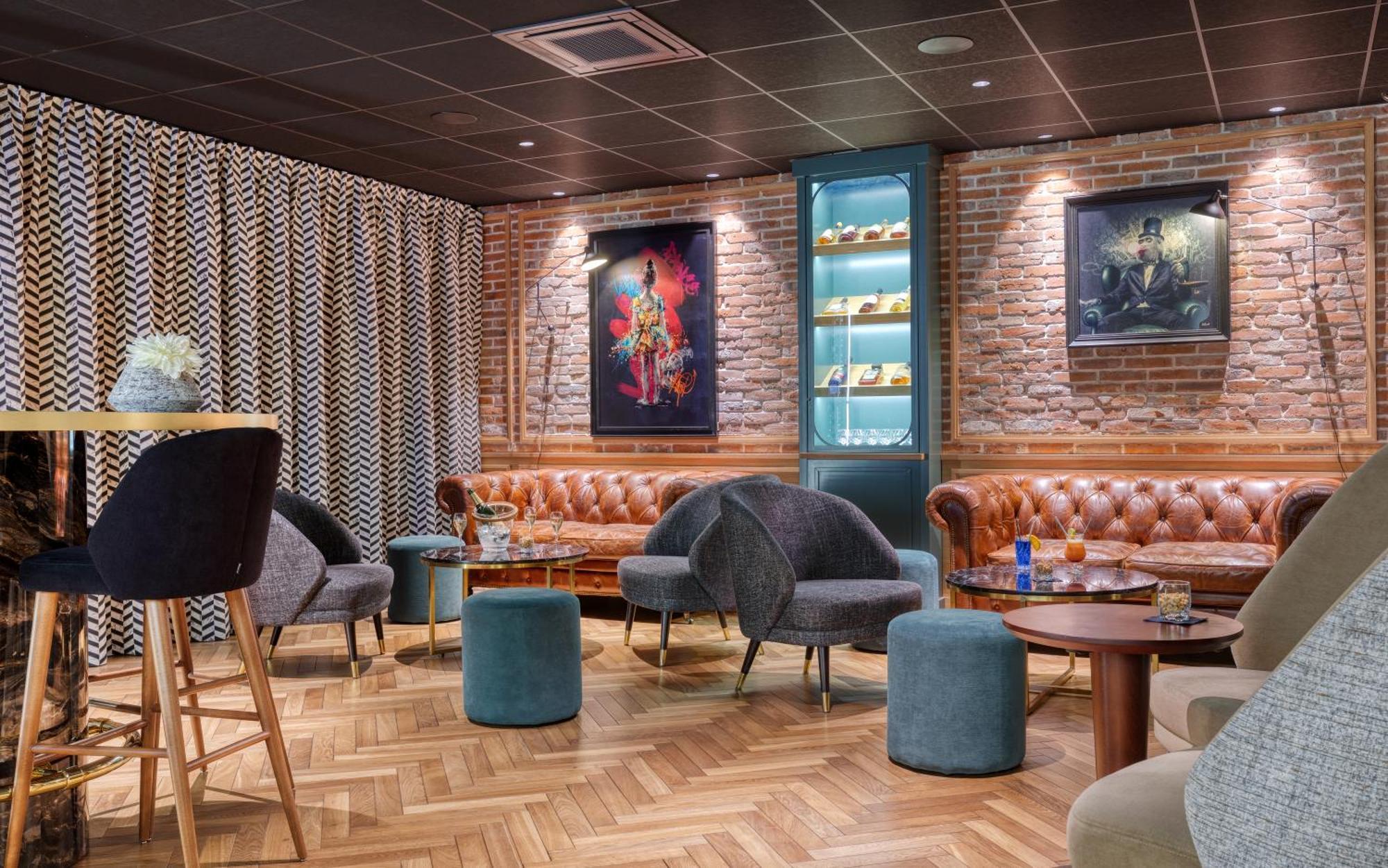 Brit Hotel Les Voyageurs ルデアック エクステリア 写真